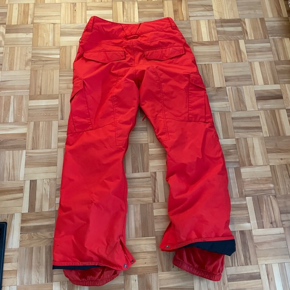 Quicksilver Snow Pants - Picture 9 of 9